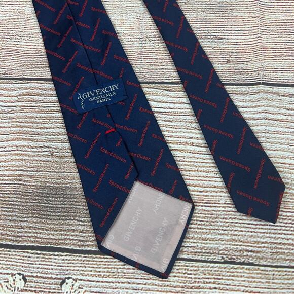 Givenchy Vintage Gentleman Paris Navy Red "Speed Queen" Silk Blend Necktie - Picture 8 of 10